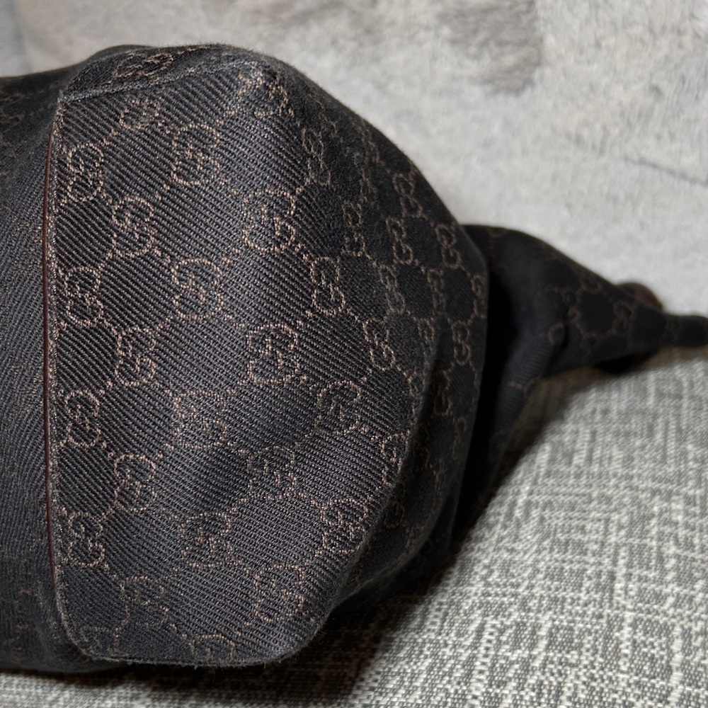 213. Gucci Dark Brown GG Hobo Bag - Picture 7 of 13